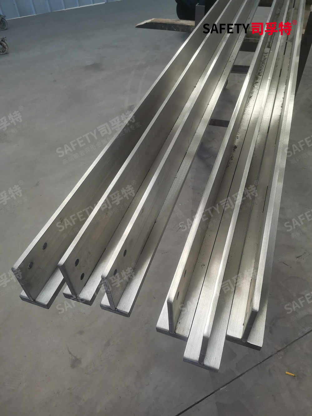 探索AESS建筑外露鋼結(jié)構(gòu)的魅力與挑戰(zhàn)-司孚特精制鋼(圖4) 2.jpg