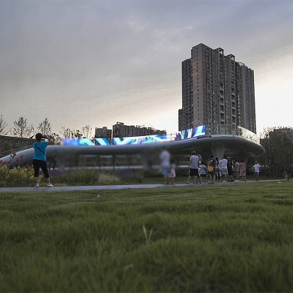 智能護欄光電玻璃護欄(圖1) 智能護欄光電玻璃護欄(圖1)