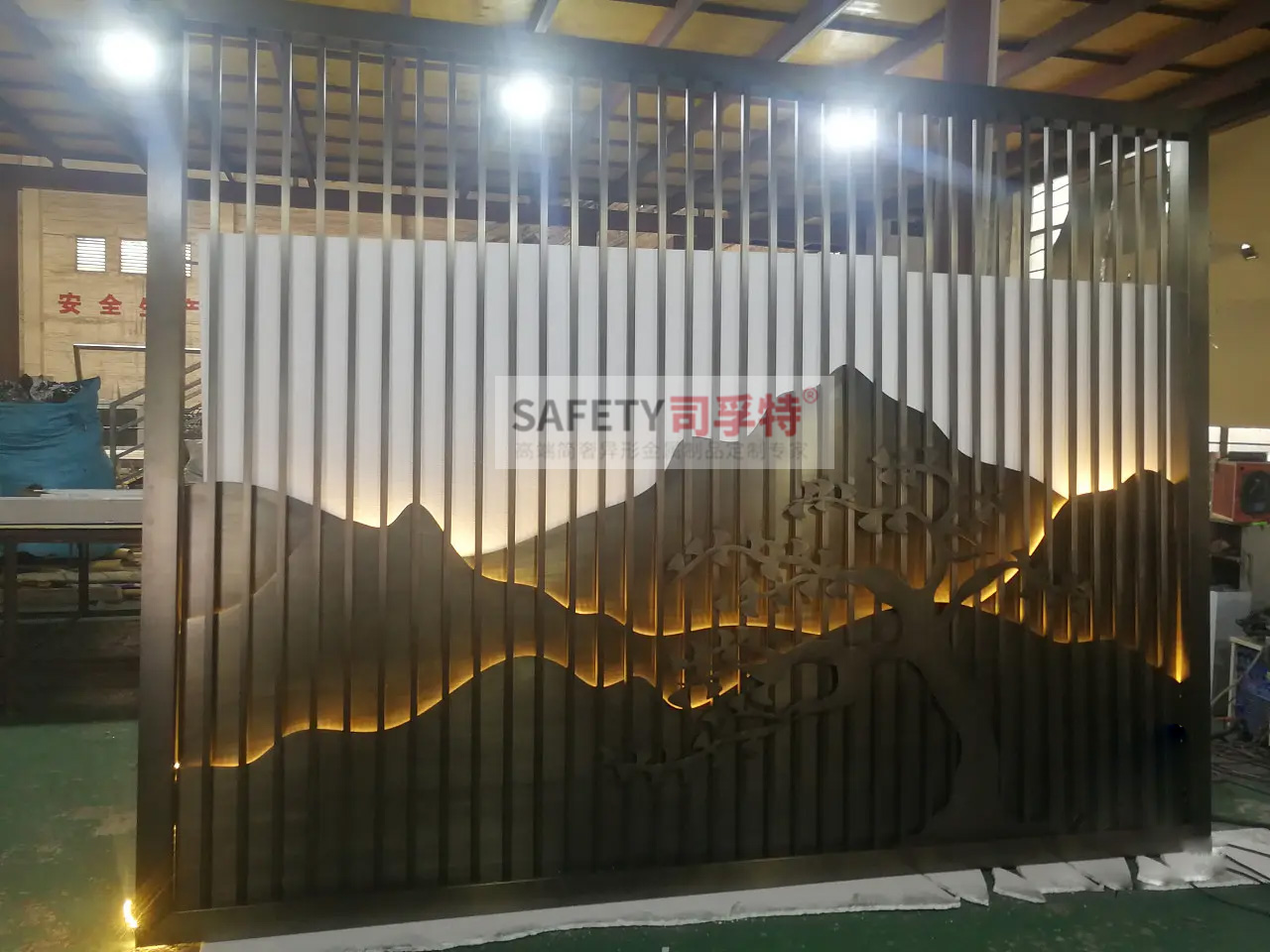 金屬山水屏風(fēng)隔斷：新中式古典風(fēng)，精致優(yōu)雅，輕奢舒適(圖3)