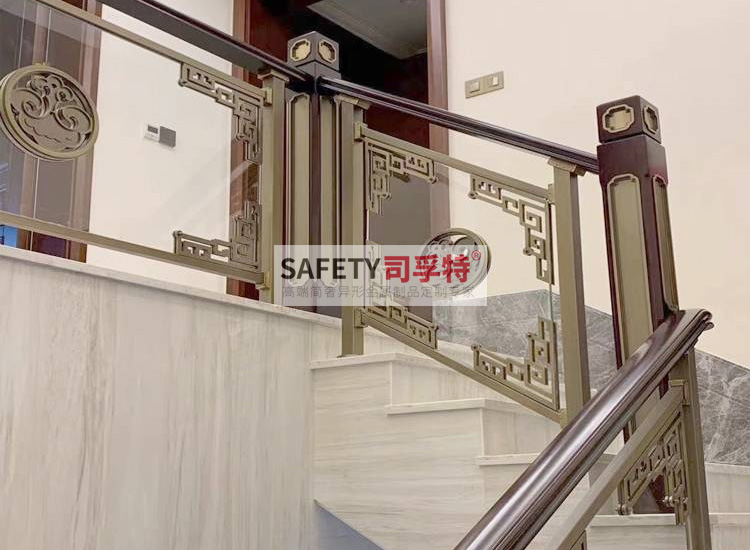 雕刻工藝銅藝樓梯扶手養(yǎng)護(hù)細(xì)則(圖4) 雕刻工藝銅藝樓梯扶手養(yǎng)護(hù)細(xì)則(圖4)