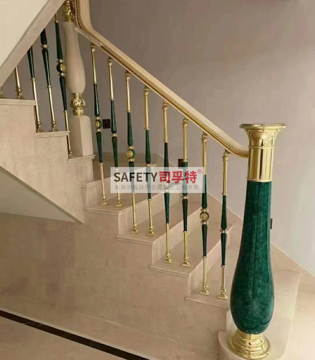 輕奢簡約銅藝雕刻樓梯扶手，增添生活質(zhì)感的藝術(shù)品[司孚特銅藝欄桿](圖1)