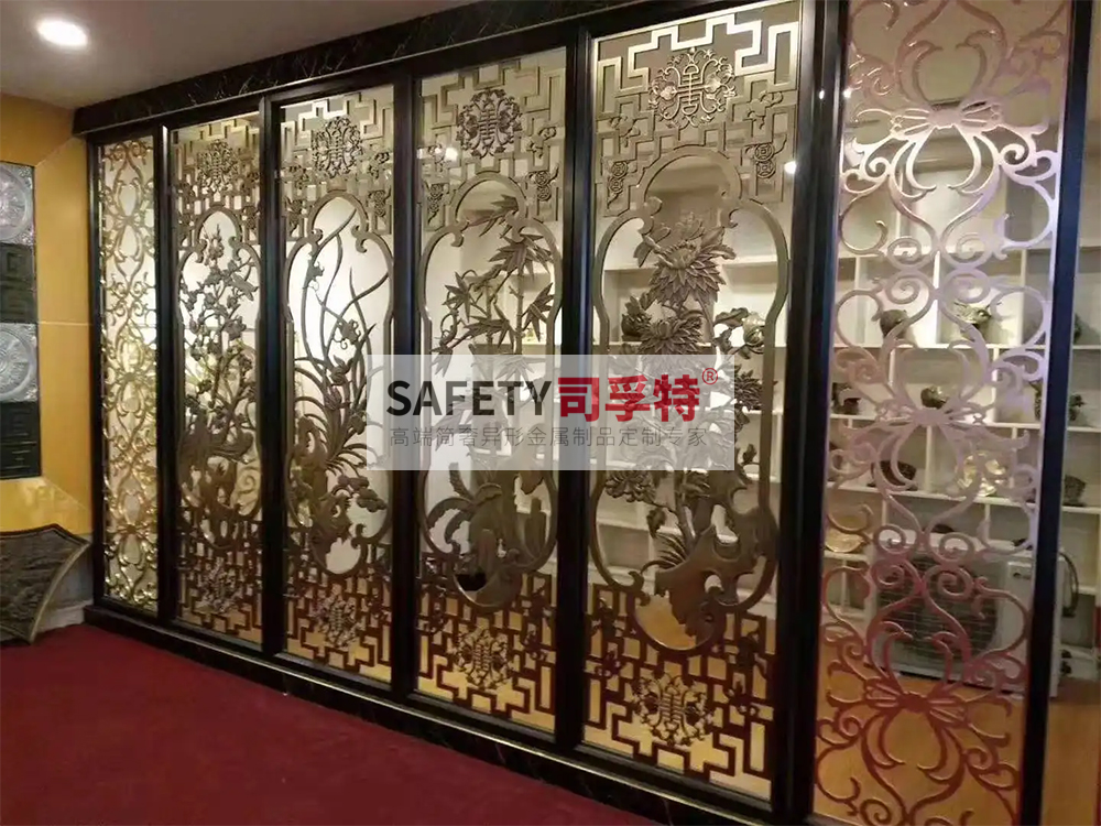 金屬屏風(fēng)有哪些種類(lèi)？什么材質(zhì)的金屬屏風(fēng)好？[司孚特金屬屏風(fēng)](圖4)