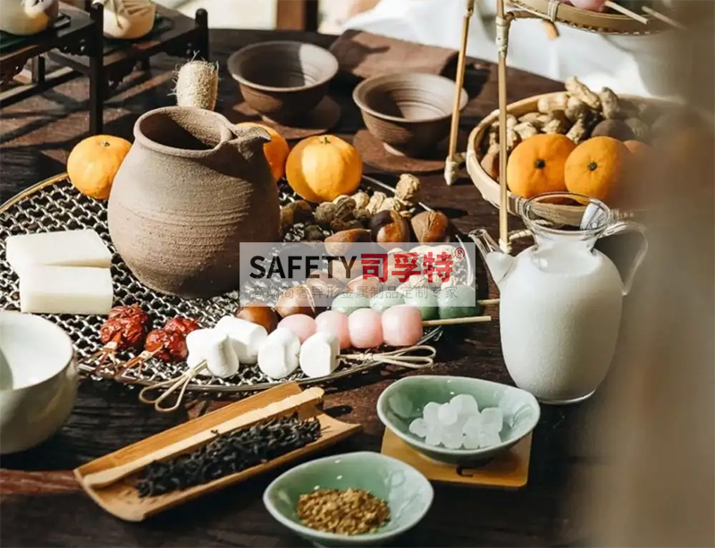 圍爐煮茶驟然爆火，一套好的圍爐茶桌必不可少[司孚特圍爐茶桌,炭火爐](圖2)