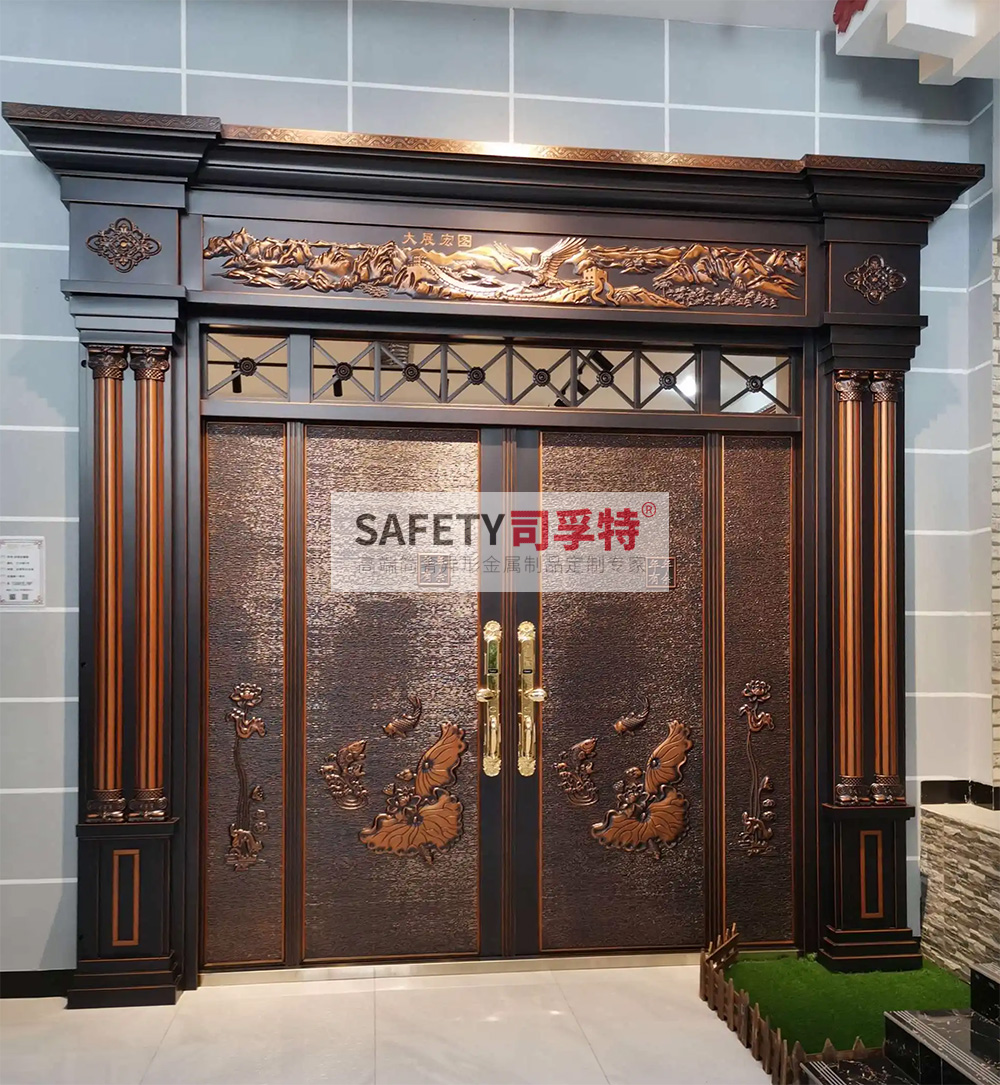 別墅大門用什么材質(zhì)好？[別墅銅門，鋁藝別墅大門](圖2)