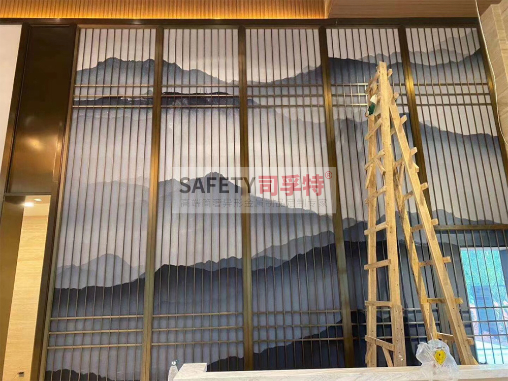 金屬屏風（不銹鋼屏風、鋁雕屏風）安裝過程和步驟講解(圖1)