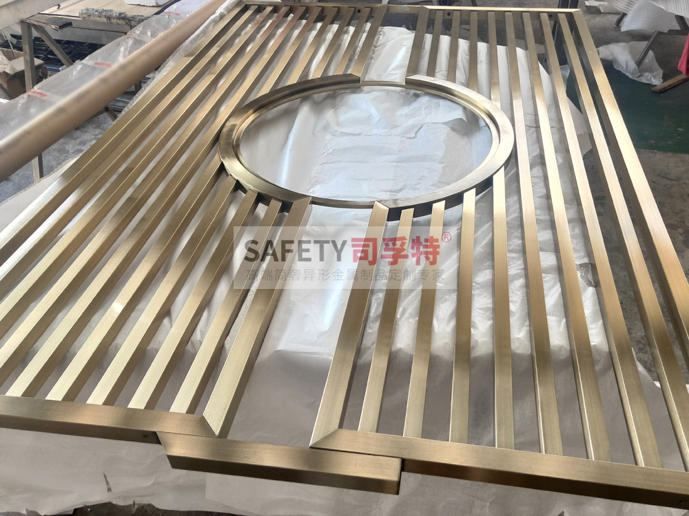 金屬屏風（不銹鋼屏風、鋁雕屏風）安裝過程和步驟講解(圖4)