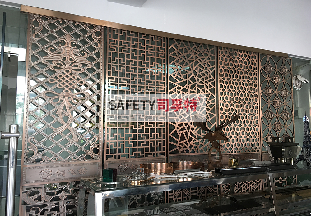 不銹鋼屏風(fēng)隔斷有哪些特點(diǎn)[司孚特金屬屏風(fēng)，不銹鋼屏風(fēng)](圖3)